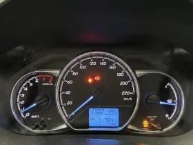 Toyota Yaris thumbnail 5