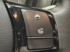 Toyota Yaris thumbnail 9