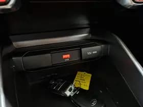 Kia Rio thumbnail 42