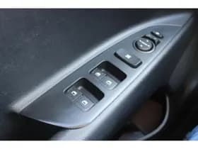 Kia Stonic thumbnail 24