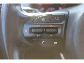 Kia Stonic thumbnail 59