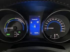 Toyota Auris thumbnail 9