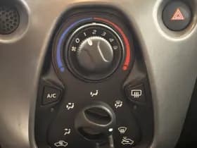 Toyota Aygo thumbnail 12