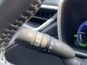 Toyota Corolla-cross thumbnail 25