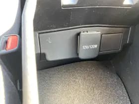 Toyota Corolla-cross thumbnail 37