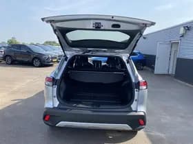 Toyota Corolla-cross thumbnail 54