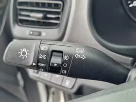 Kia Stonic thumbnail 59