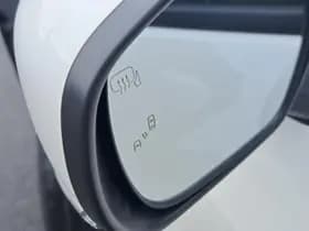 Toyota Urban-cruiser thumbnail 31