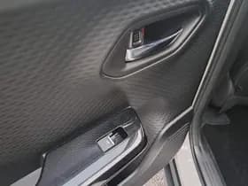 Toyota Urban-cruiser thumbnail 60