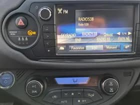 Toyota Yaris thumbnail 17