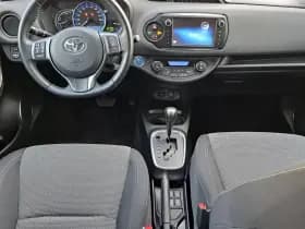 Toyota Yaris thumbnail 9