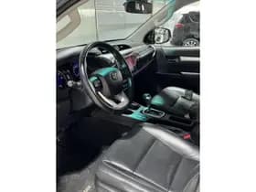 Toyota Hilux thumbnail 8