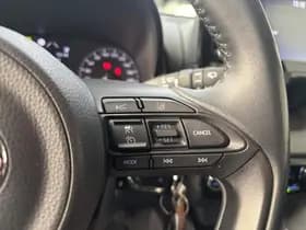 Toyota Yaris thumbnail 36