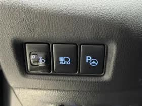 Toyota C-hr thumbnail 28