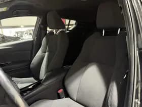 Toyota C-hr thumbnail 39