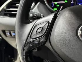 Toyota C-hr thumbnail 44