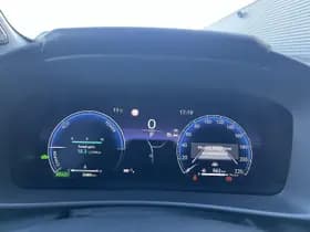 Toyota C-hr thumbnail 28