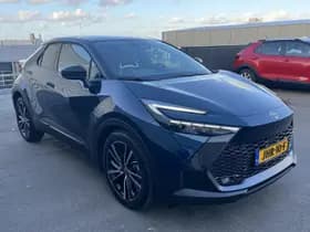 Toyota C-hr thumbnail 6