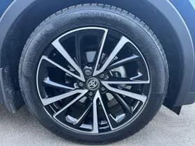 Toyota C-hr thumbnail 59