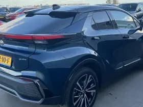 Toyota C-hr thumbnail 8