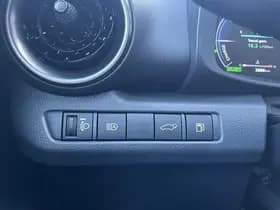 Toyota C-hr thumbnail 81