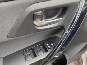 Toyota Auris thumbnail 18