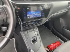 Toyota Auris thumbnail 34