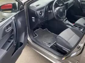 Toyota Auris thumbnail 64