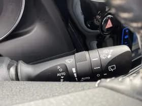 Toyota Auris thumbnail 77