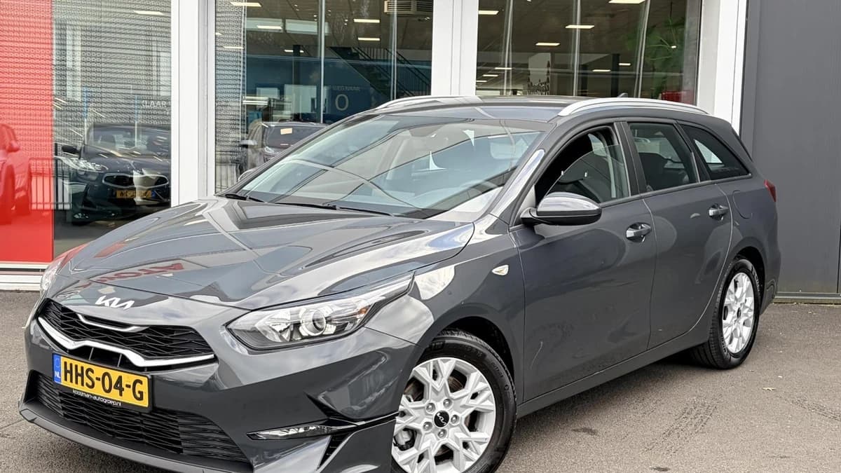 Kia Ceed-sportswagon — foto 1