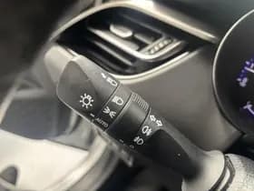 Toyota C-hr thumbnail 10