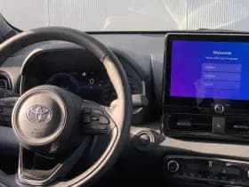 Toyota Yaris thumbnail 13