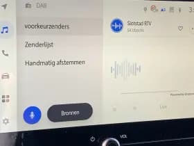 Toyota Yaris thumbnail 17