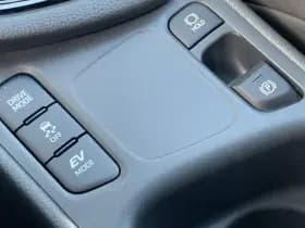 Toyota Yaris thumbnail 50