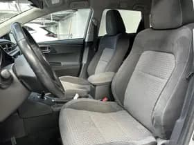 Toyota Auris thumbnail 2