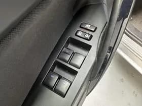 Toyota Auris thumbnail 10