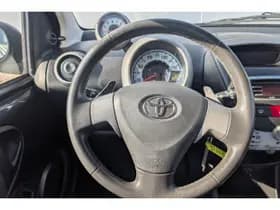 Toyota Aygo thumbnail 12