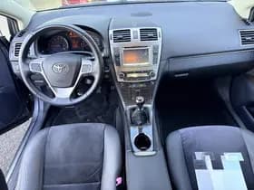 Toyota Avensis thumbnail 42