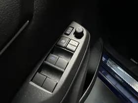 Toyota Yaris thumbnail 32