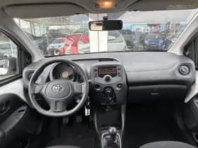 Toyota Aygo thumbnail 12