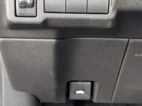 Toyota Urban-cruiser thumbnail 40