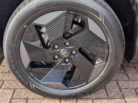 Toyota Urban-cruiser thumbnail 6