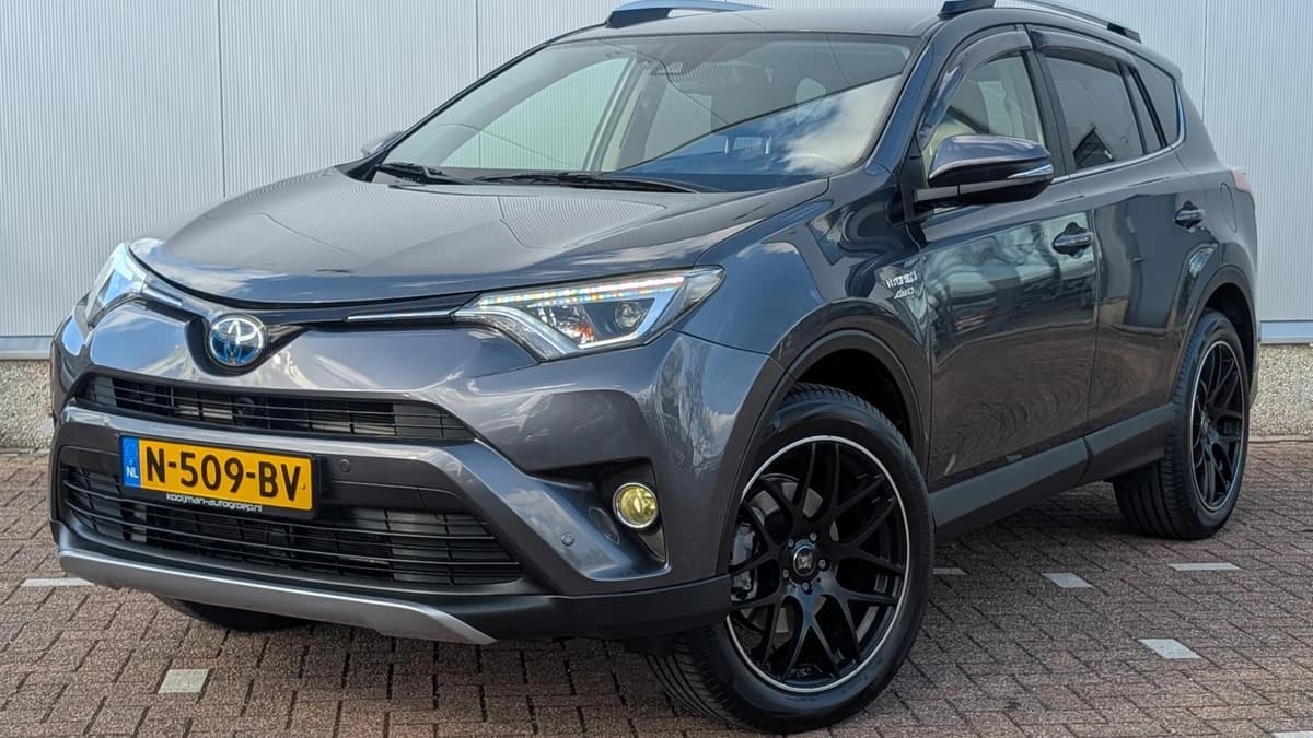 Toyota Rav4 — foto 1