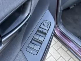 Toyota C-hr thumbnail 24