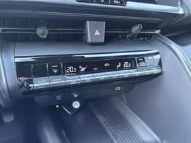 Toyota C-hr thumbnail 43