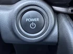 Toyota C-hr thumbnail 60