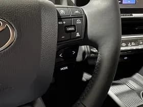 Toyota C-hr thumbnail 12