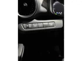 Toyota C-hr thumbnail 30