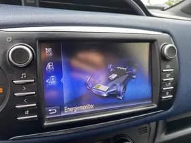 Toyota Yaris thumbnail 35