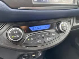 Toyota Yaris thumbnail 37